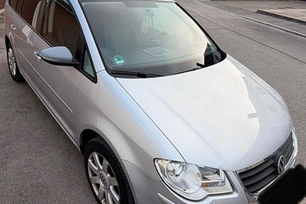 VW Touran 181.171 km 4.400 &euro; Augsburg 86179