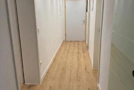 Wohnung Augsburg Hochzoll - 4 Zimmer, 67 m&sup2;, 450&euro; | Angebot:25267297