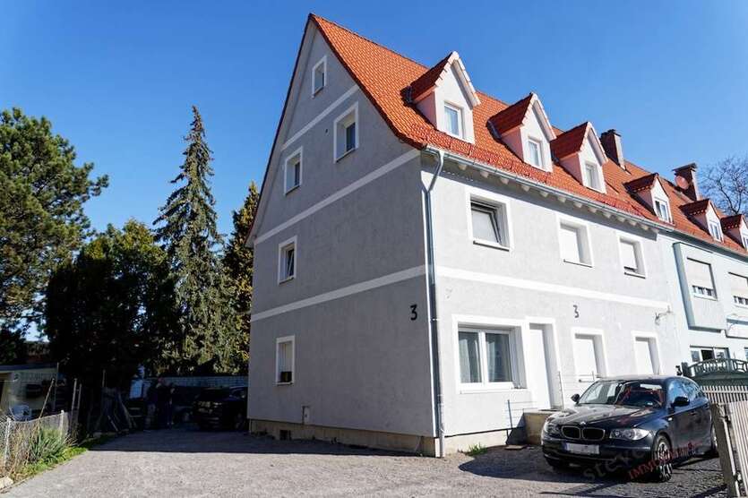 Haus zum Kaufen in Augsburg 720.000 € 175 m²