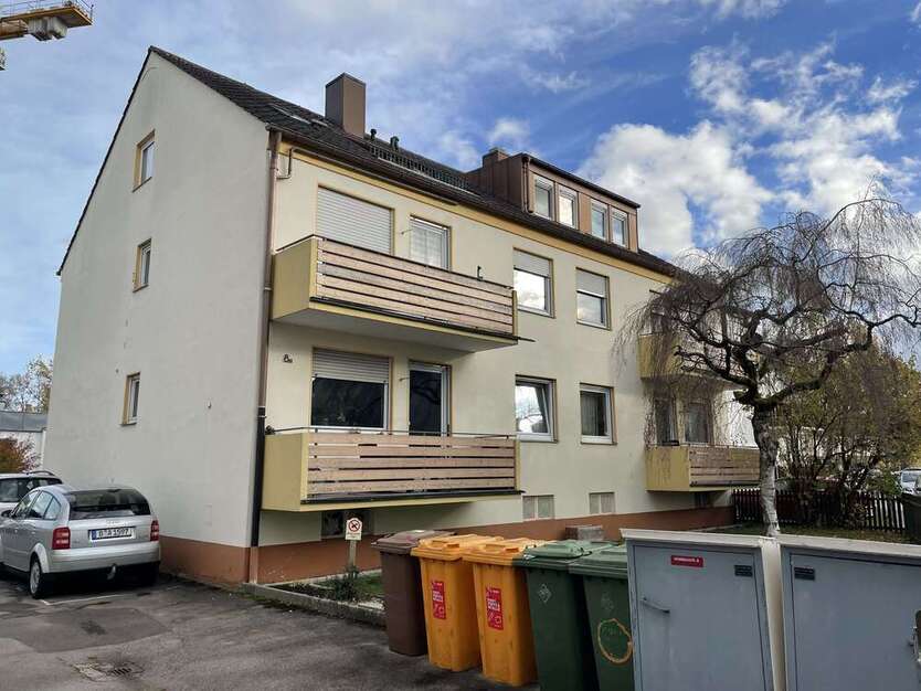 Haus zum Kaufen in Augsburg 1.100.000 € 336 m² 11 zimmer