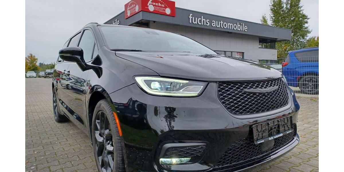 Chrysler Pacifica 21.484 km 47.490 &euro; Augsburg 86165