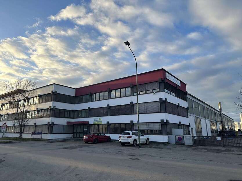 Büro in Friedberg 1.250.000 € 954 m²