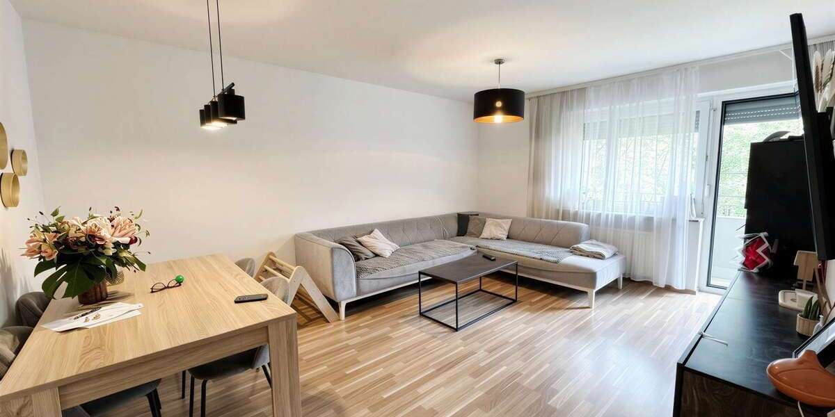 Etagenwohnung Augsburg Hochzoll - 3 Zimmer, 77 m&sup2;, 299.000&euro; | Angebot:27122001
