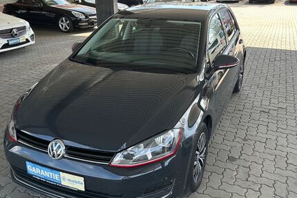 VW Golf 136.957 km 9.497 &euro; Aichach 86551