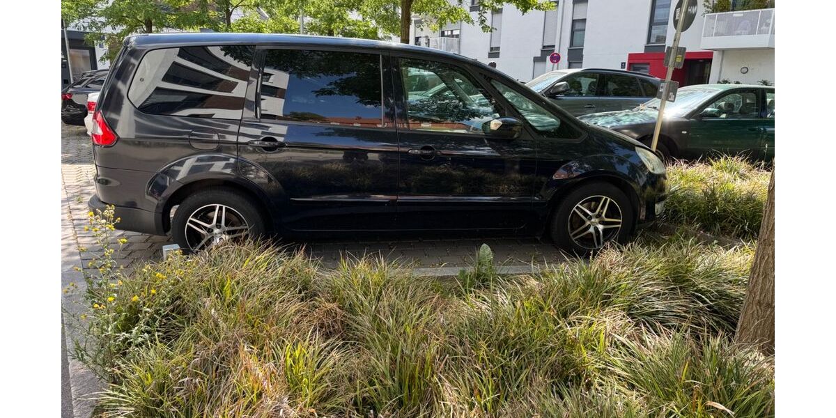 Ford Galaxy 240.000 km 1.900 &euro; Kissing 86438