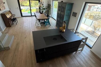 Haus Diedorf - 6 Zimmer, 240 m&sup2;, 5.000&euro; | Angebot:26652345