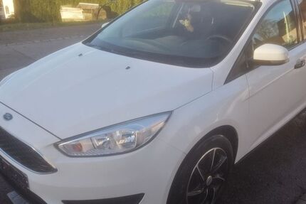 Ford Focus 74.000 km 7.800 &euro; Zusmarshausen 86441
