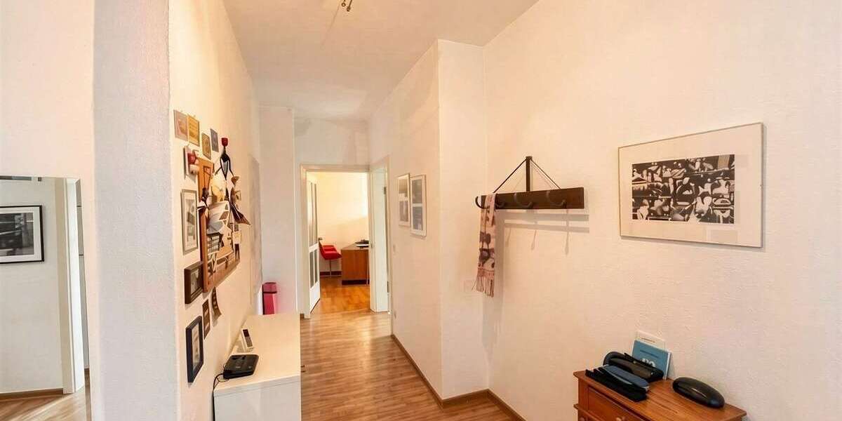 Etagenwohnung Augsburg - 3 Zimmer, 72 m&sup2;, 309.000&euro; | Angebot:25814181