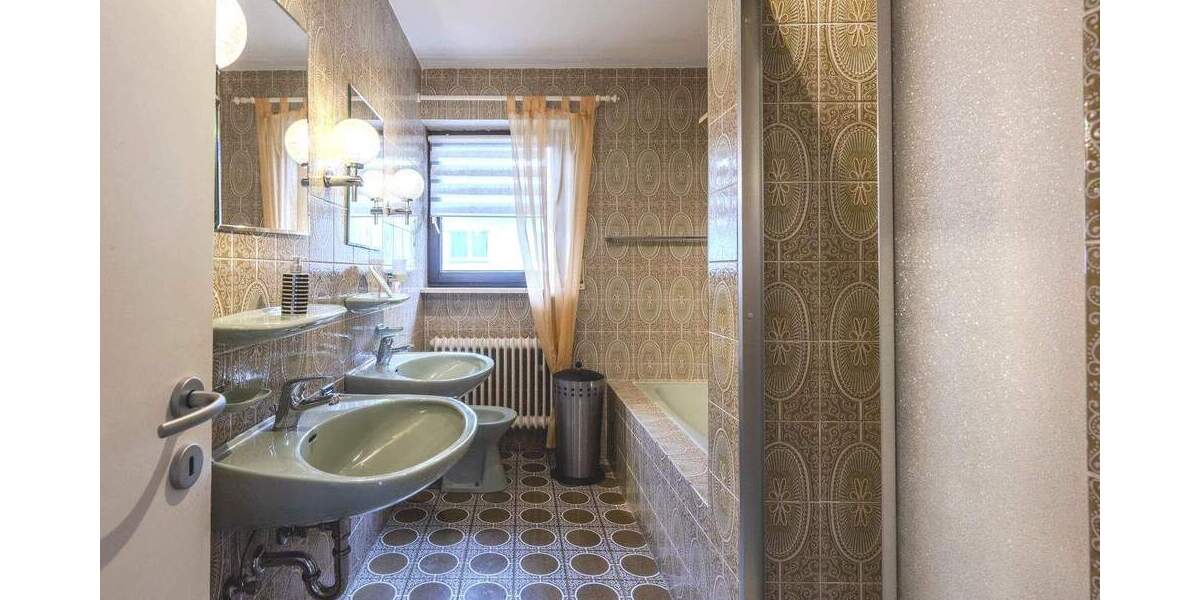 Mehrfamilienhaus, Wohnhaus Altomünster Hohenzell - 9 Zimmer, 290 m&sup2;, 772.000&euro; | Angebot:25686608