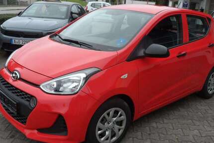 Hyundai i10 61.000 km 6.700 € Langenneufnach 86863