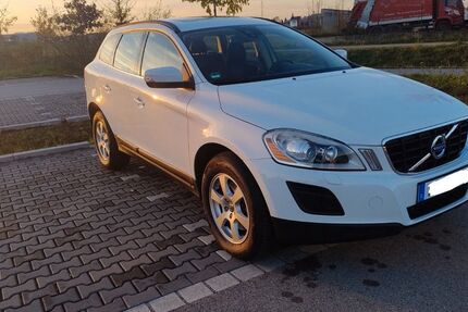 Volvo XC60 145.000 km 14.200 &euro; Augsburg 86161