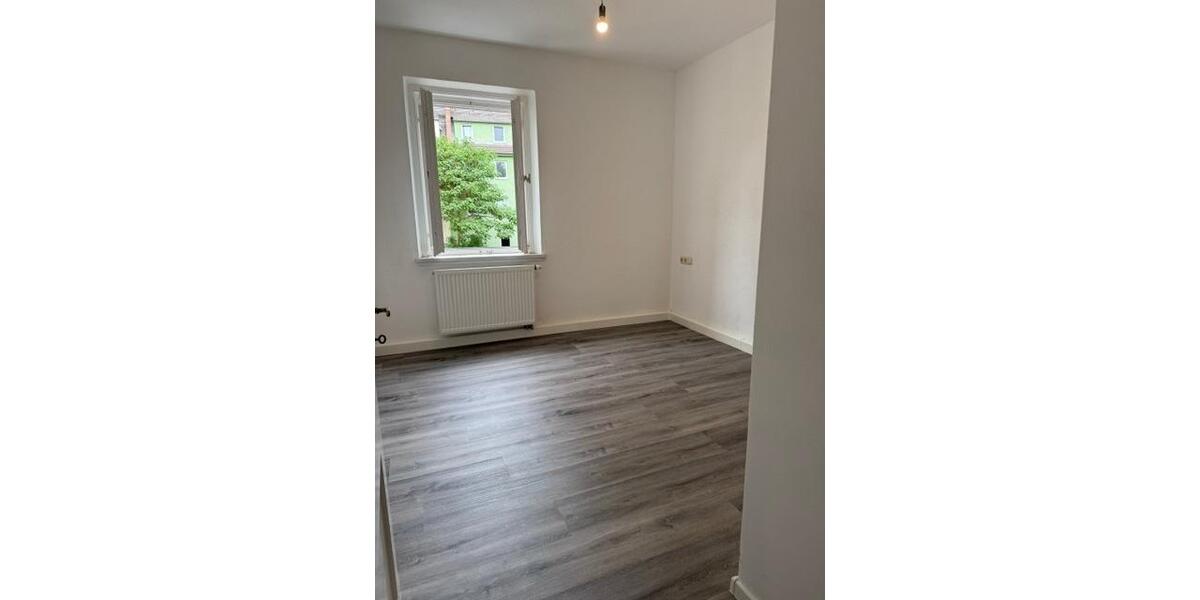 Etagenwohnung Augsburg Pfersee - 3.5 Zimmer, 63 m&sup2;, 315.000&euro; | Angebot:26823796