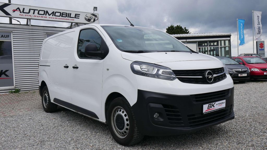 Opel Vivaro 107.800 km 14.990 € Königsbrunn 86343