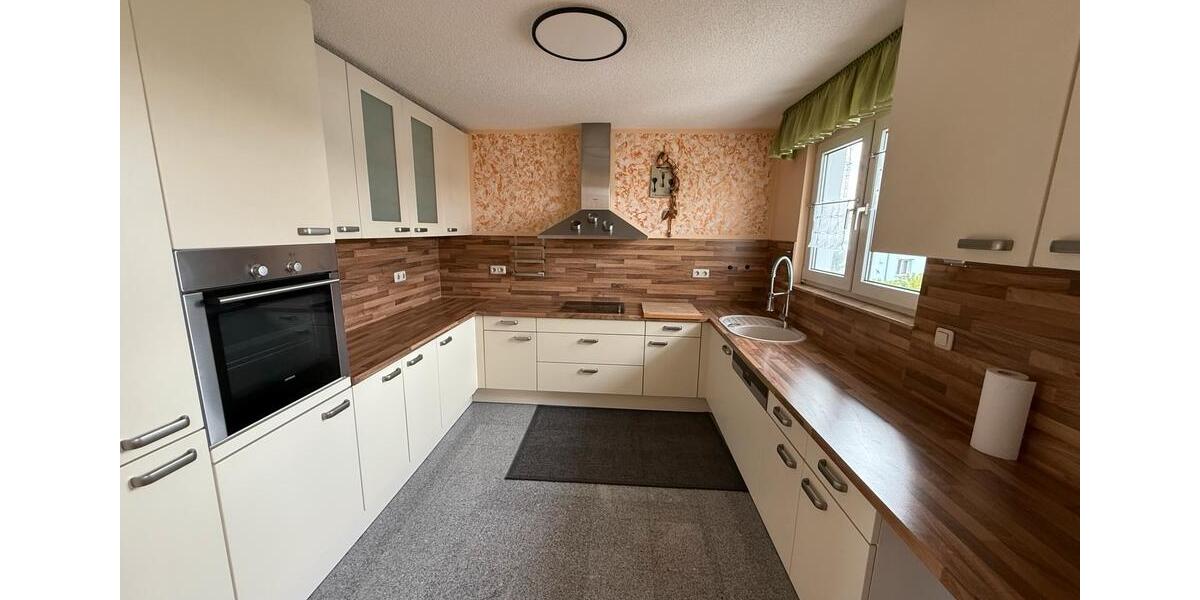 Dachgeschoßwohnung Augsburg Pfersee - 3 Zimmer, 78 m&sup2;, 1.300&euro; | Angebot:26640901