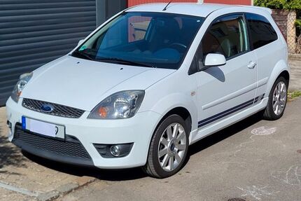 Ford Fiesta 67.800 km 9.600 &euro; Augsburg 86179