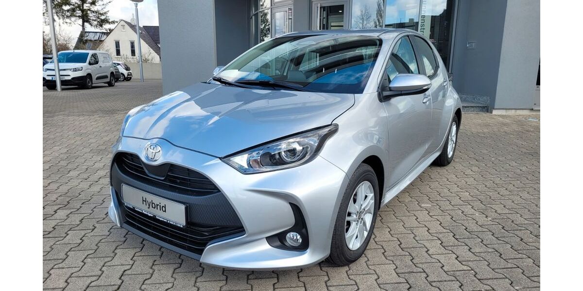 Toyota Yaris 16.250 km 20.989 &euro; Königsbrunn / Augsburg 86343