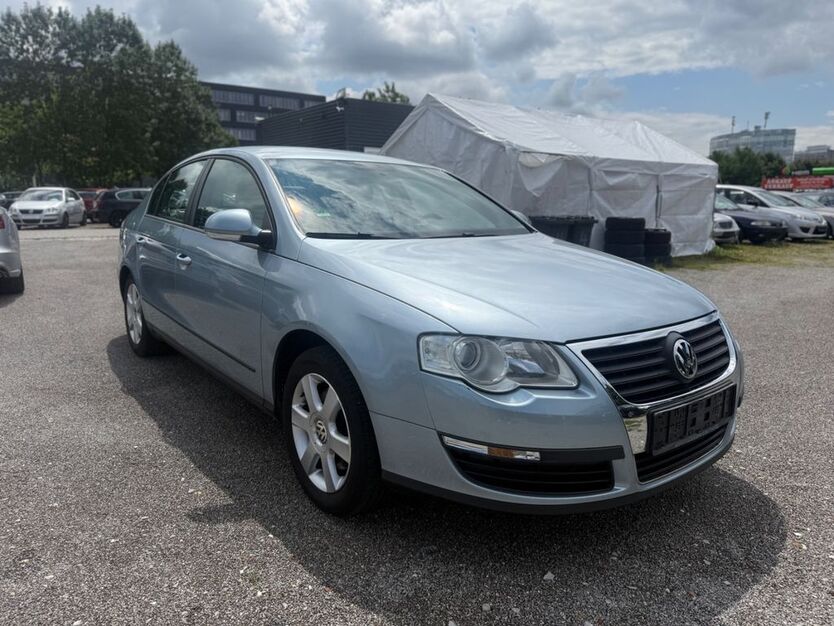 VW Passat 228.128 km 3.500 € Augsburg 86167