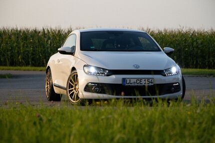 VW Scirocco 233.000 km 6.300 &euro; Scheuring 86937