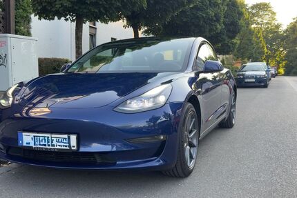 Tesla Model 3 40.500 km 32.500 € Augsburg 86167