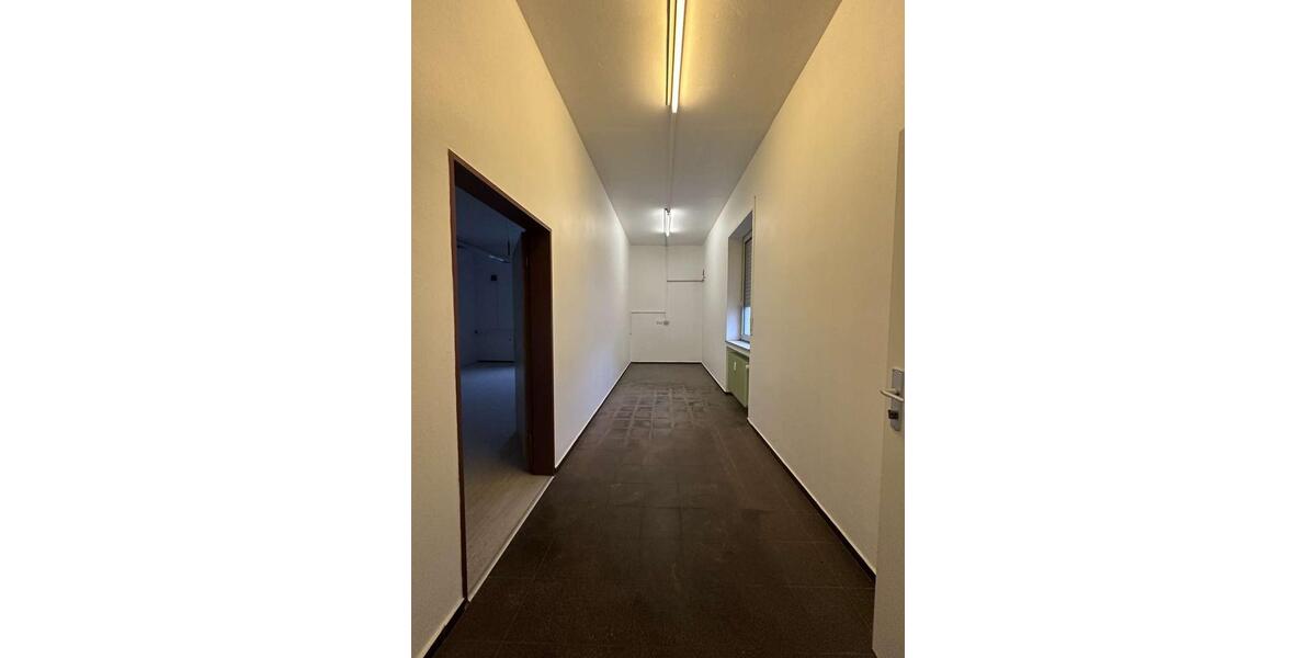 Gewerbeobjekt Neusäß - 2.500&euro; | Angebot:22578867