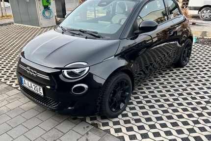 Fiat 500e 27.000 km 16.000 &euro; Welden 86465