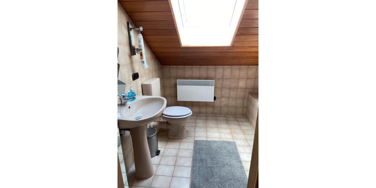 Dachgeschoßwohnung Langweid am Lech - 3 Zimmer, 66 m&sup2;, 640&euro; | Angebot:25422523