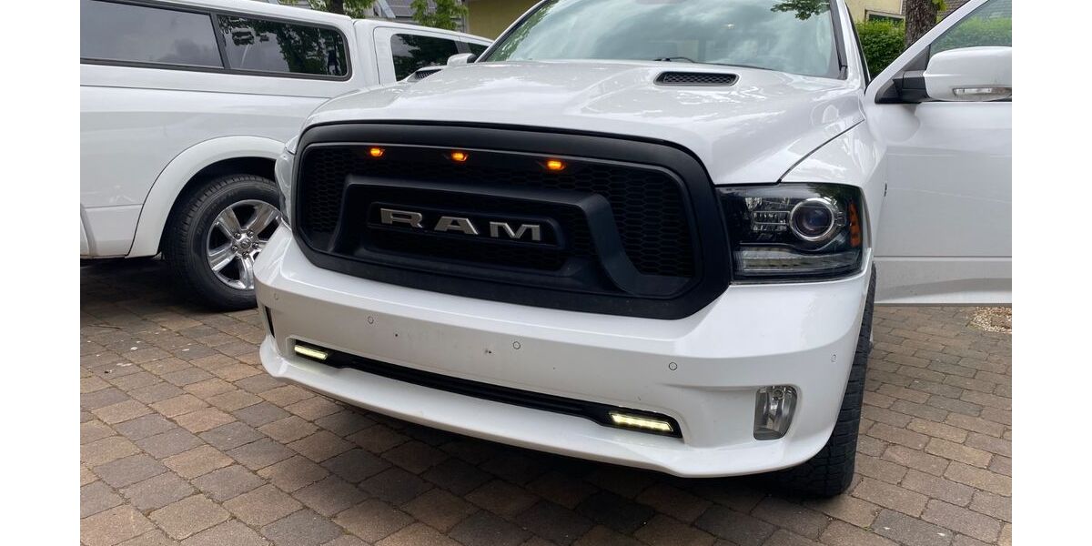 Dodge RAM 256.800 km 18.900 &euro; Friedberg 86316
