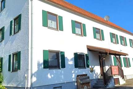 Haus Hollenbach - 9 Zimmer, 350 m&sup2;, 749.000&euro; | Angebot:24690186