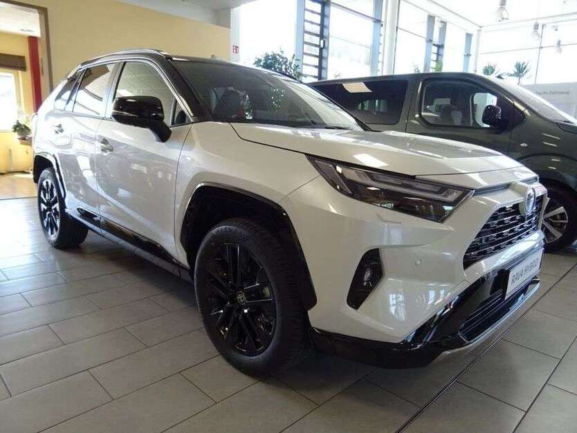 RAV 4