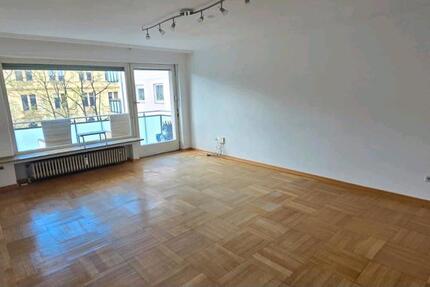 Wohnung Augsburg Antonsviertel - 3 Zimmer, 77 m&sup2;, 1.350&euro; | Angebot:26169837