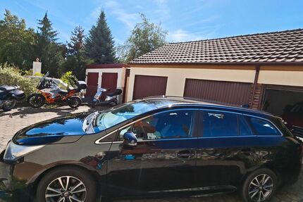Toyota Avensis 131.000 km 9.400 € Augsburg 86179