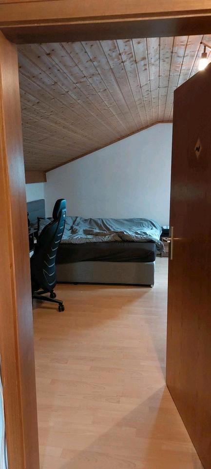 3 Zimmer Wohnung im 1.OG