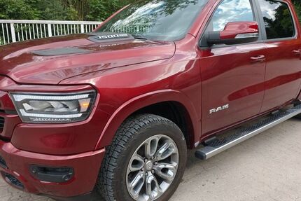 Dodge RAM 35.322 km 41.880 &euro; Wehringen 86517