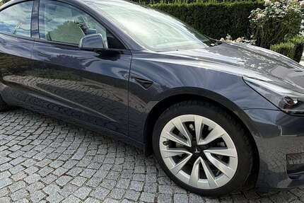 Tesla Model 3 47.507 km 28.500 &euro; Graben 86836