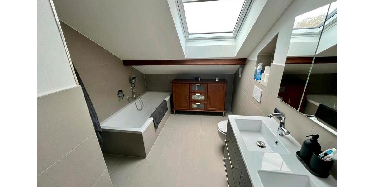 Dachgeschoßwohnung Ustersbach - 4 Zimmer, 112 m&sup2;, 419.000&euro; | Angebot:26704725