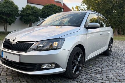 Skoda Fabia 97.500 km 7.200 &euro; Neusäß 86356