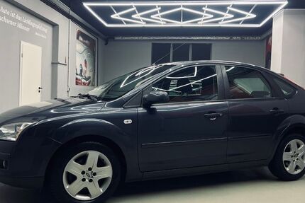 Ford Focus 92.058 km 4.250 € Neusäß 86356