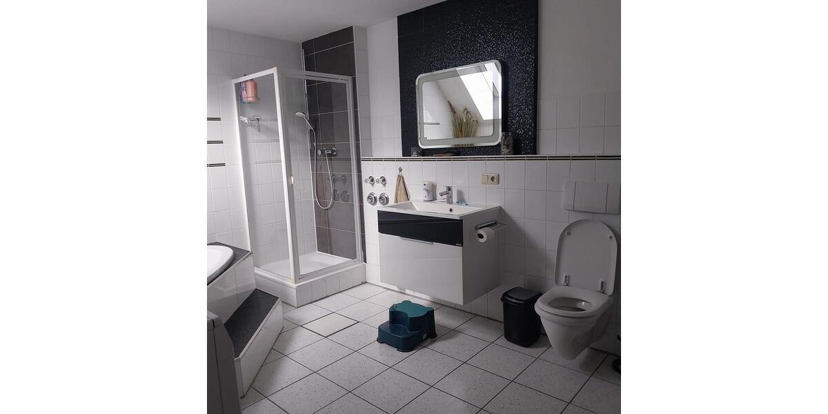 Dachgeschoßwohnung Untermeitingen - 4 Zimmer, 90 m&sup2;, 364.000&euro; | Angebot:25855082