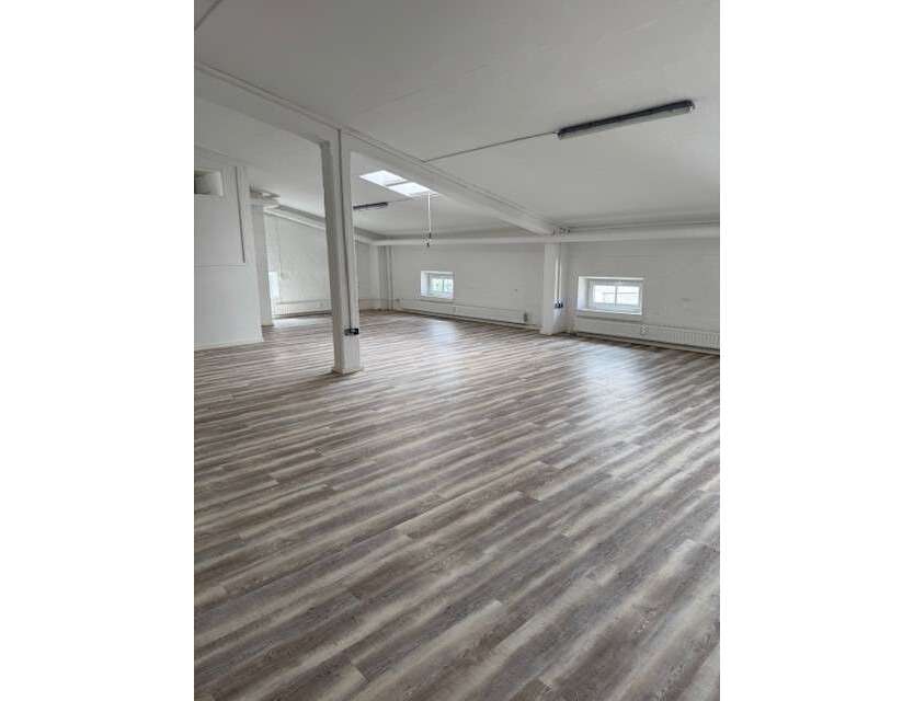 Büro in Augsburg 749 € 90.2 m²