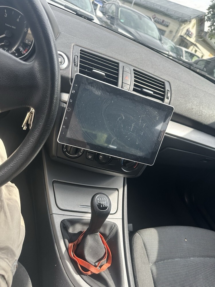 BMW 1er 198.000 km 2.200 € Augsburg 86150