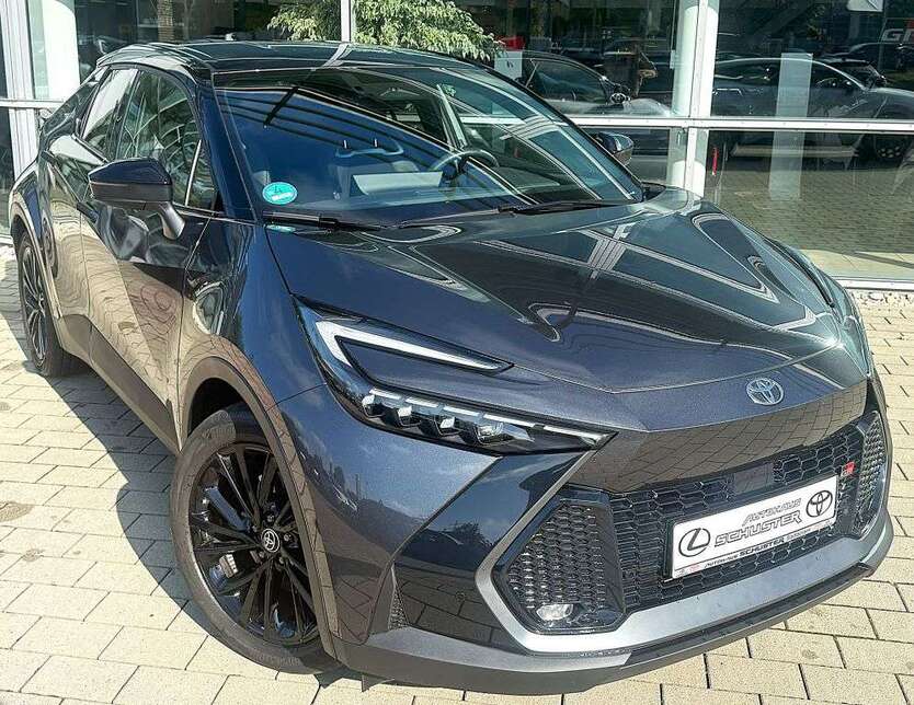 Toyota C-HR 3.900 km 38.990 € Stadtbergen 86391