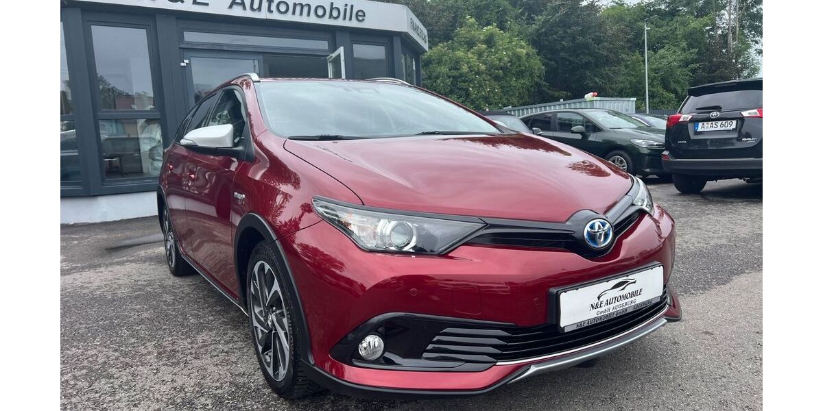 Toyota Auris 54.000 km 17.890 &euro; Augsburg 86165