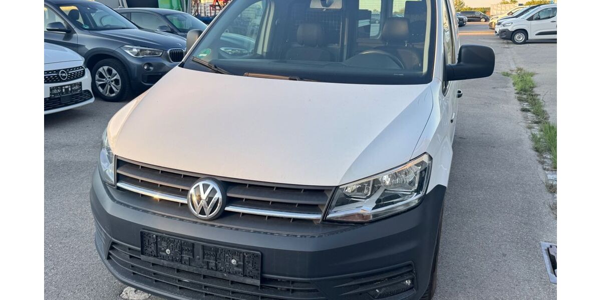 VW Caddy 132.000 km 10.900 &euro; Augsburg 86199