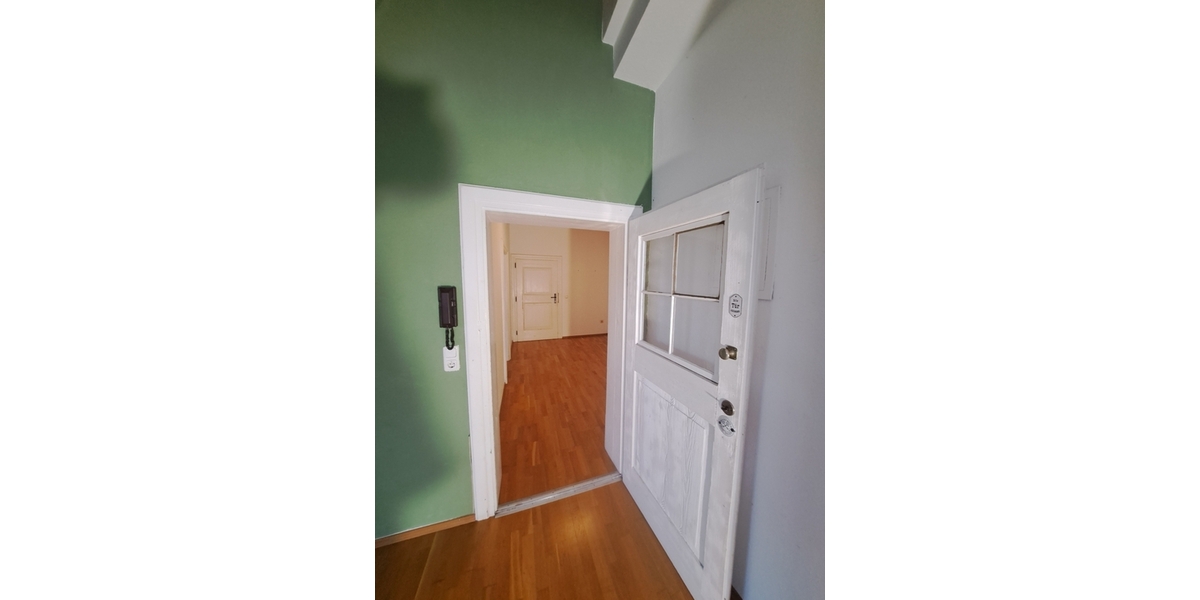 Haus im Haus! Große, denkmalgeschützte Altbauwohnung zum Selbstgestalten in der Augsburger Altstadt - Etagenwohnung Augsburg Innenstadt | Angebot:26773653