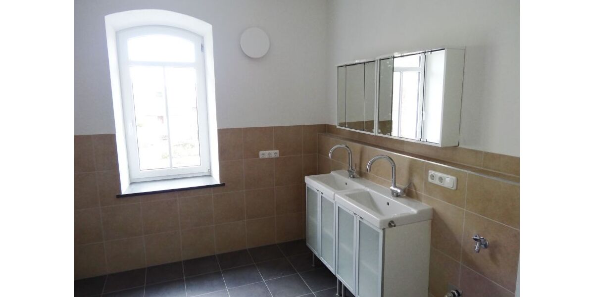 2 sanierte Altbauwohnungen 105 + 92 qm, je mit 2 Balkonen, Bambus-Parkett, hohe Räume, ruhig, nähe KUKA Augsburg - 4- Augsburg Lechhausen | Angebot:26953268