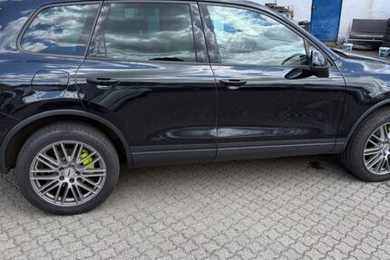 VW Touareg 237.548 km 11.999 &euro; Augsburg 86163