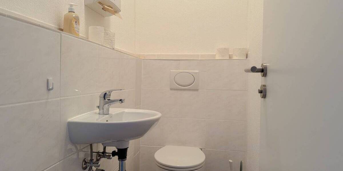 Gelegenheit - Wohnen & Arbeiten unter einem Dach mit großflächiger Lagehalle in Rehling 1 zimmer