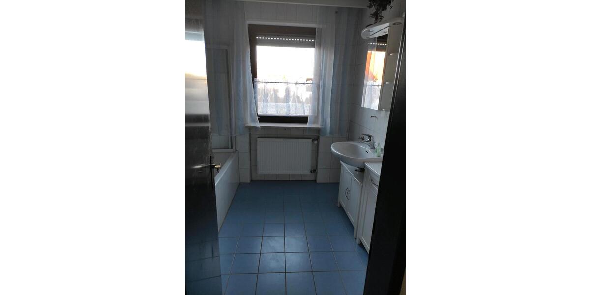 Reihenhaus Horgau - 6 Zimmer, 188 m&sup2;, 1.800&euro; | Angebot:25590833