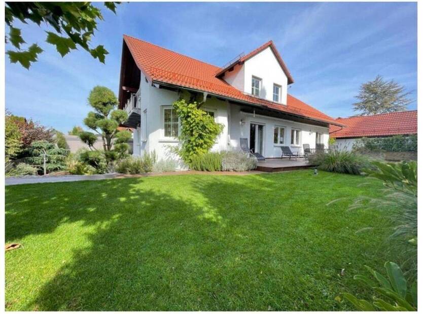 Ein- oder Zweifamilienhaus mit EinliegerWohnung in traumhafter Lage!