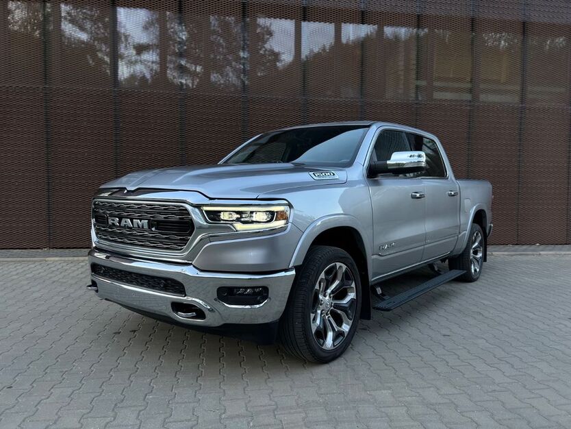 Dodge RAM 8.740 km 67.900 € Dasing 86453